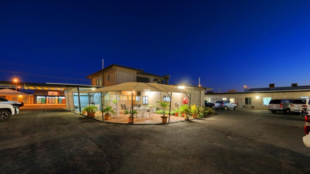 Motel 707 Эмералд Экстерьер фото